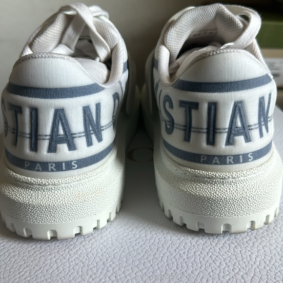 Christian Dior Sneakers - Picture 5 of 15